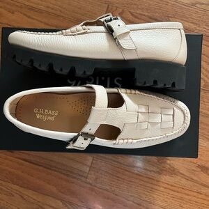 G.H. Bass Weejuns Cream Fisherman Mary Jane Leather Buckle Loafers sz8
